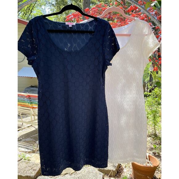 Lot Of 2 ISAAC MIZRAHI Women's Eyelet Overlay Cap Sleeve Sheath Dresses Sz L - Picture 1 of 9